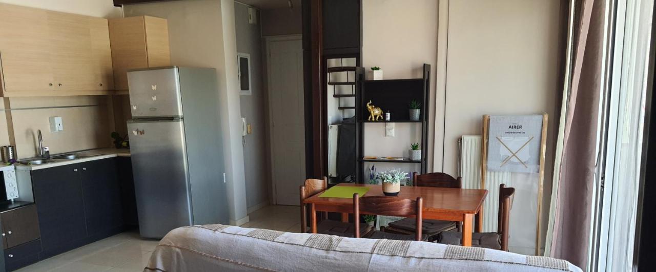 Seaside Beach Apartment Каламата Екстериор снимка